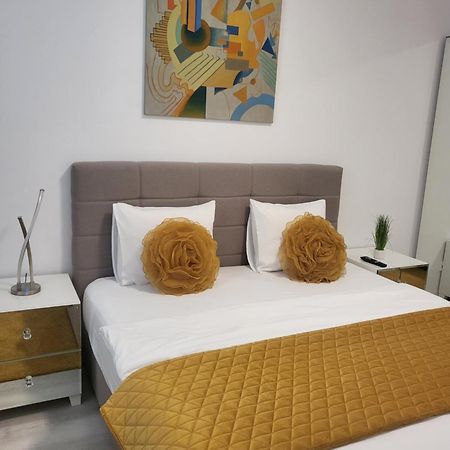 Hils Pallady Apartament Lyly Букурещ Екстериор снимка